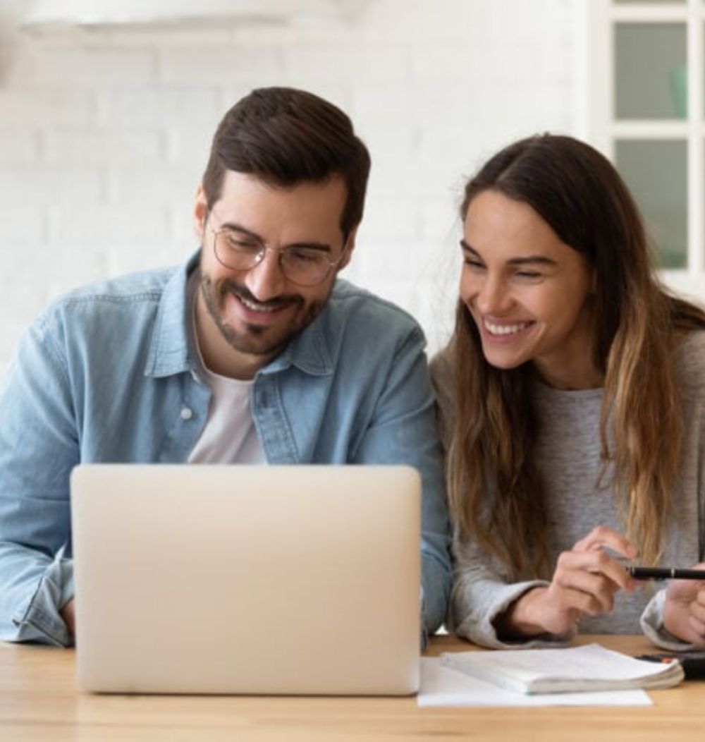 Couple on a computer